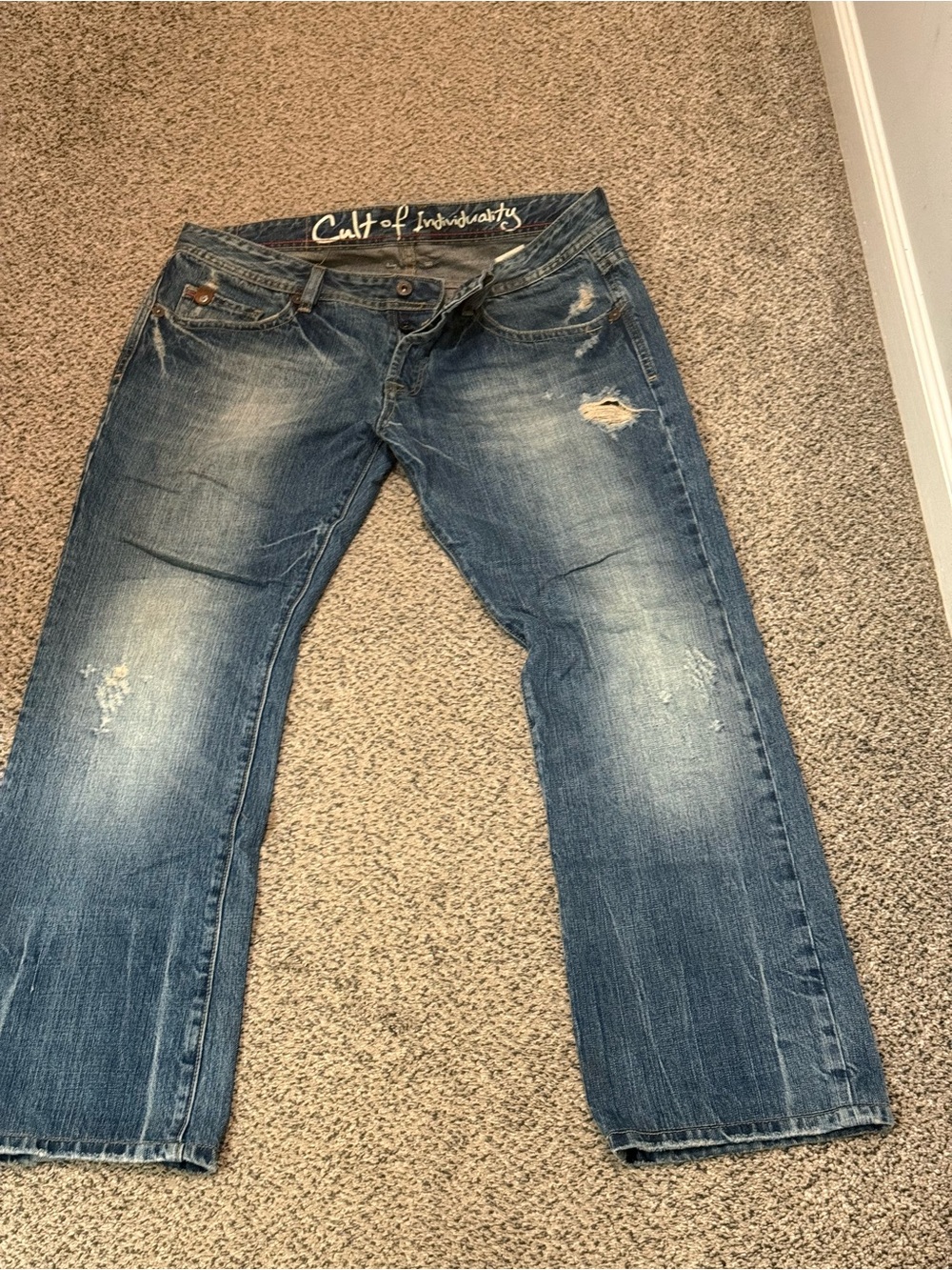 Cult of Individuality Men's Faded Blue Distressed Relaxed Jeans